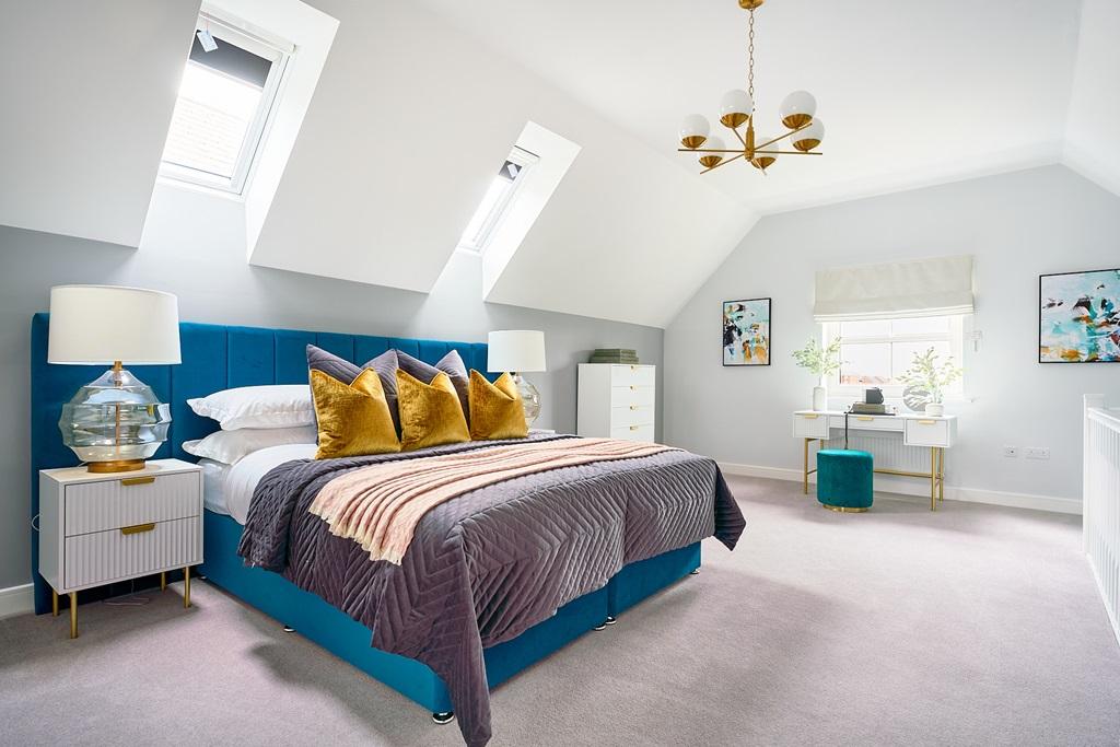 King size bedroom with space for storage