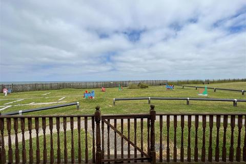 2 bedroom chalet for sale - Waterside Holiday Park, The Street, Corton, Lowestoft