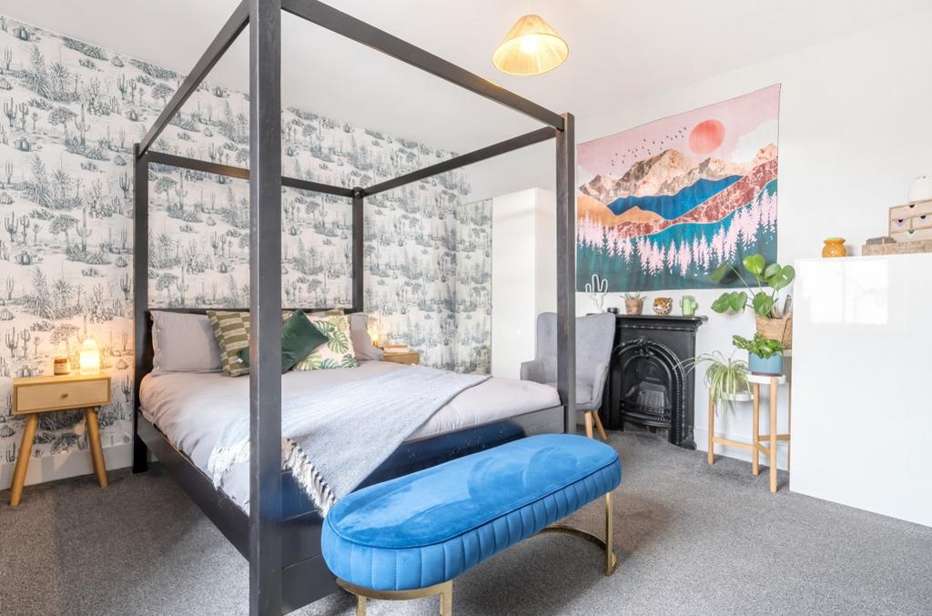 Bedroom 1 - Matt Bowyer Ewemove Whitchurch and Nan