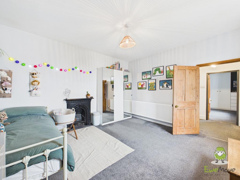 Bedroom 2 - Charlotte Thomasson Ewemove Whitchurch