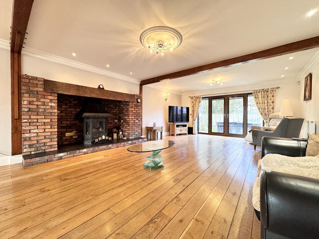 Penderyn Road, Aberdare CF44 6 bed detached house for sale £625,000