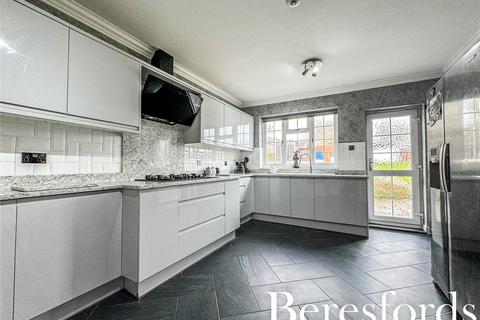 22 Grange Road, Romford, RM3 7DU