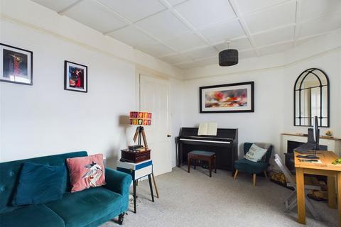 1 bedroom flat for sale, Heene Terrace, Worthing BN11 3NW