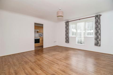 1 bedroom flat for sale, Lewes Close, RM17