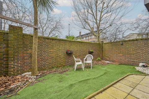5 bedroom house to rent, Barnfield Place, Isle Of Dogs, London, E14