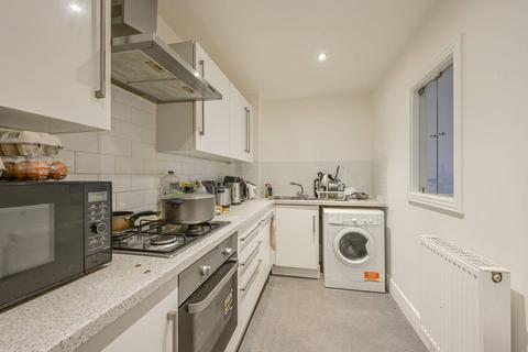 2 bedroom flat to rent, Studley Court, Canary Wharf, London, E14