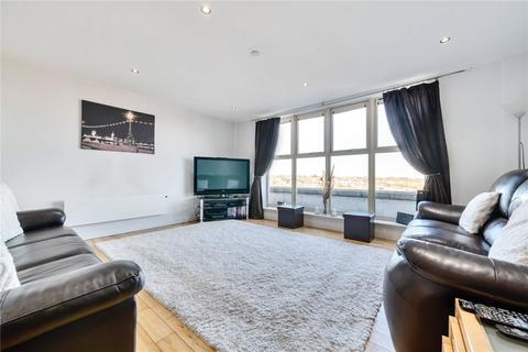 2 bedroom penthouse for sale, Chase Side, London, N14