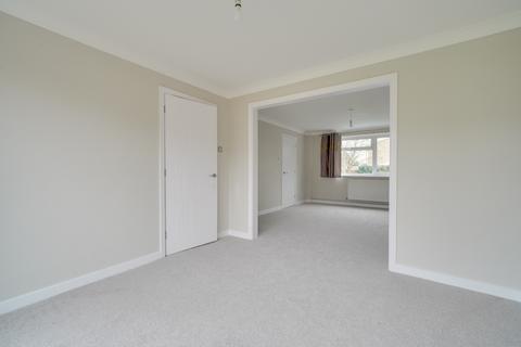 3 bedroom semi-detached house for sale, Headlands, Fenstanton, Huntingdon, Cambridgeshire, PE28