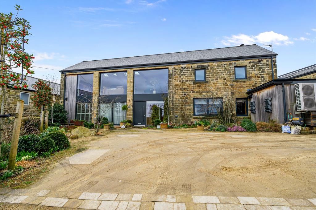 Goose Lane, Hawksworth, Leeds, West Yorkshire, LS20 3 bed detached