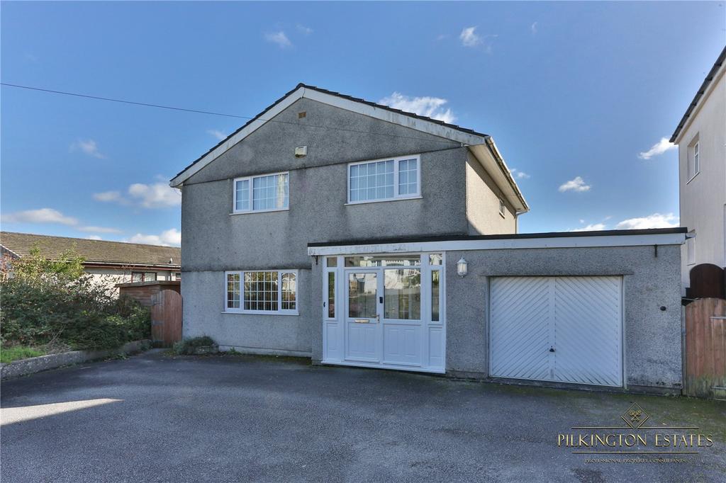 Saltash, Cornwall PL12 3 bed detached house for sale £390,000
