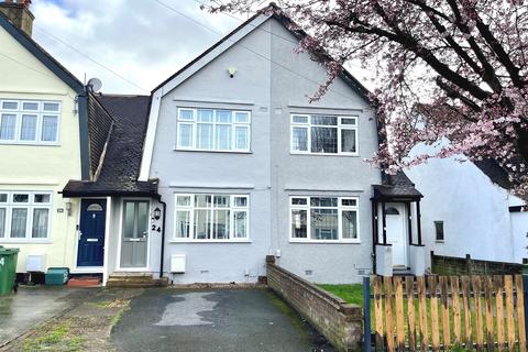 24 Mount Road, Chessington, KT9 1JG