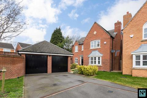 4 bedroom detached house for sale, Croft Close, Two Gates, B77