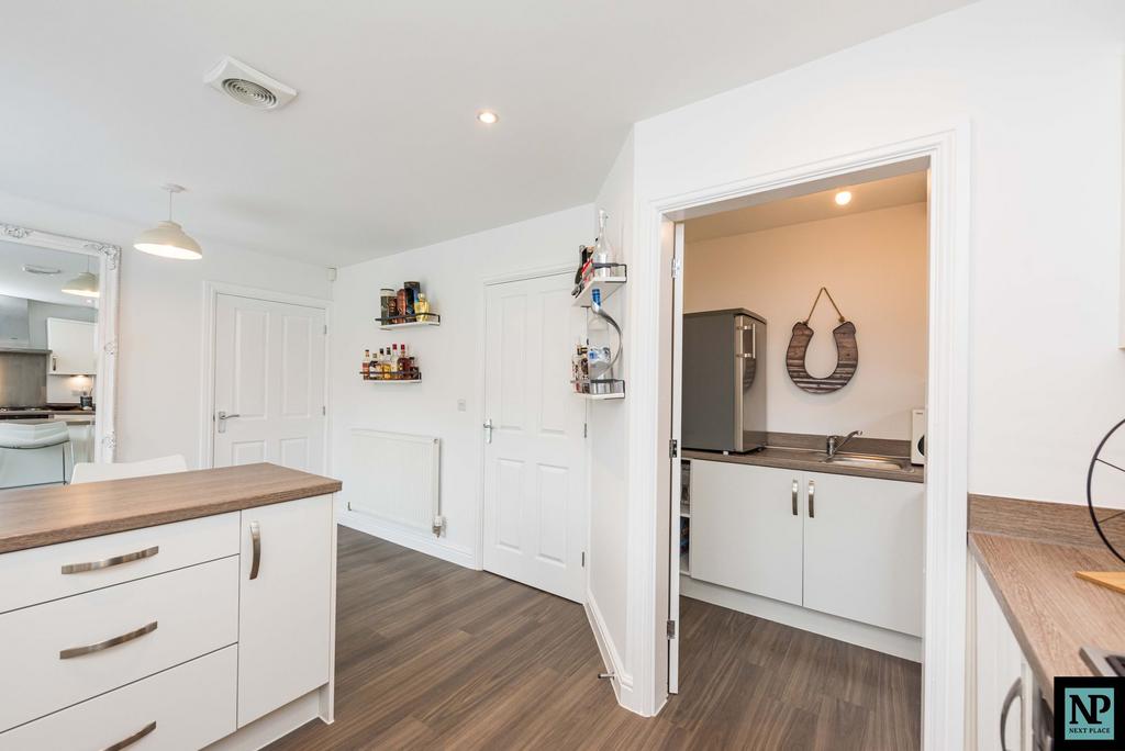 Kitchen/Breakfast Room