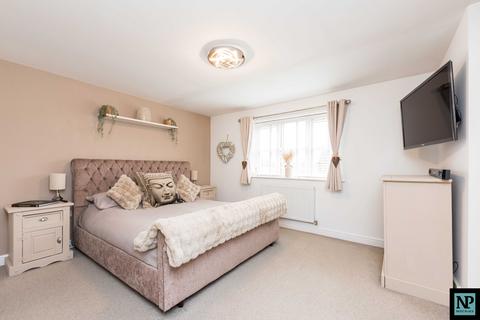 4 bedroom detached house for sale, Croft Close, Two Gates, B77