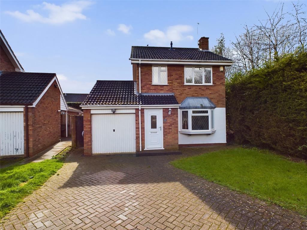 Hyacinth Close, Worcester... 3 bed detached house £325,000