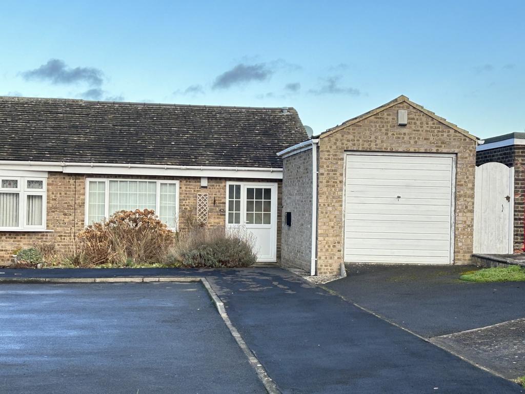 High Riggs, Barnard Castle DL12 2 bed semidetached bungalow for sale