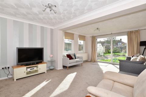 3 bedroom terraced house for sale - Harrison Drive, High Halstow, Rochester, Kent