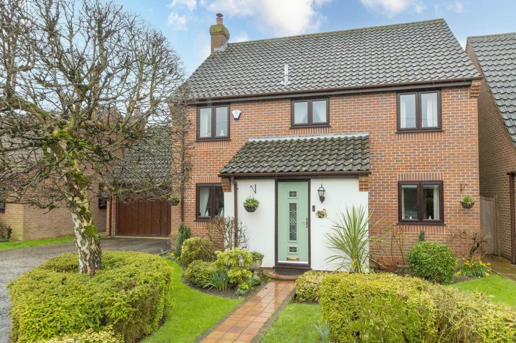 Norwich Road, Norwich NR14 4 bed detached house for sale - £430,000