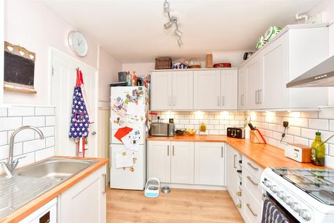 24 Beesfield Lane, Farningham, Dartford, DA4 0BZ