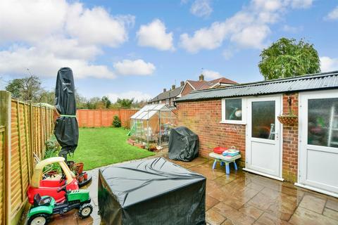 24 Beesfield Lane, Farningham, Dartford, DA4 0BZ