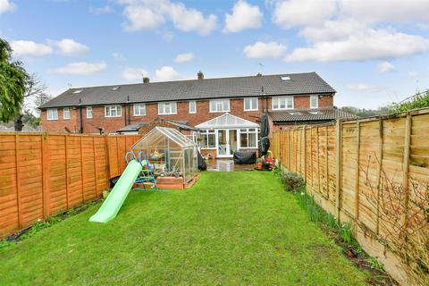 24 Beesfield Lane, Farningham, Dartford, DA4 0BZ