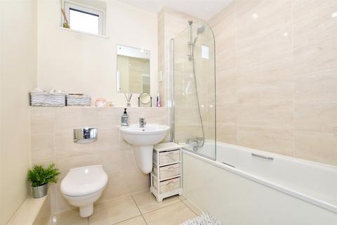 Flat 15, 16 Hogarth Crescent, Croydon, CR0 2GD