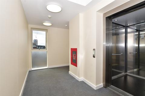 Flat 15, 16 Hogarth Crescent, Croydon, CR0 2GD