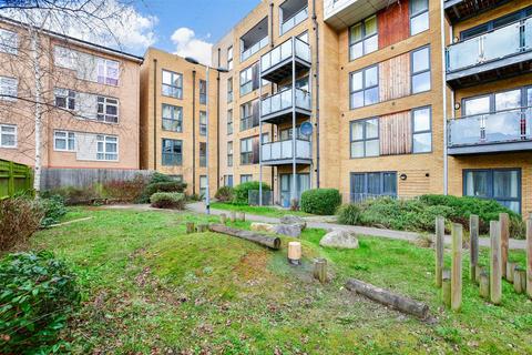 Flat 15, 16 Hogarth Crescent, Croydon, CR0 2GD