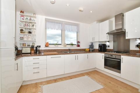 Flat 15, 16 Hogarth Crescent, Croydon, CR0 2GD