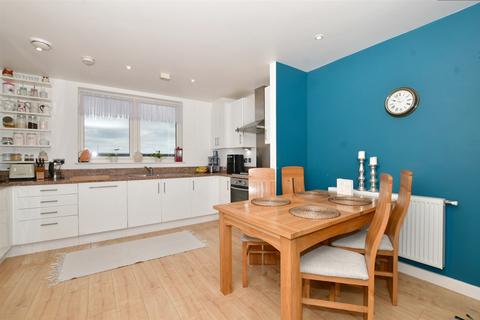 Flat 15, 16 Hogarth Crescent, Croydon, CR0 2GD