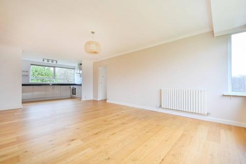 3 bedroom flat for sale, St Margarets, London Road, Guildford, GU1