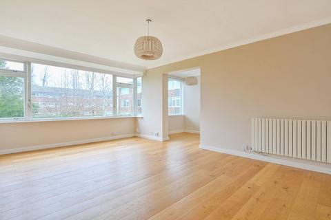 3 bedroom flat for sale, St Margarets, London Road, Guildford, GU1