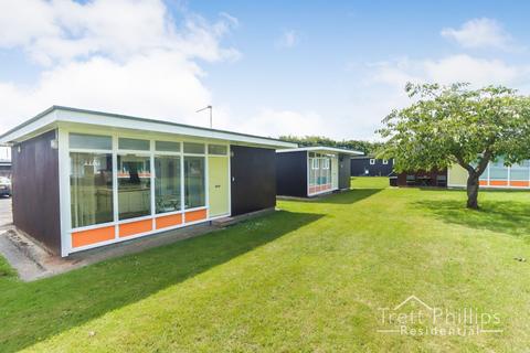 2 bedroom park home for sale, Broadside Chalet Park, Stalham