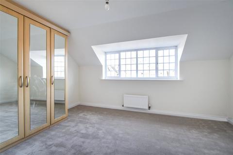 34 Foundry Close, Hook, RG27 9JD