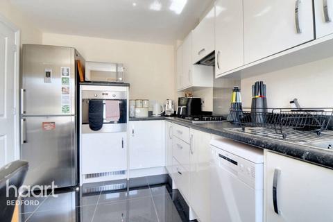 3 bedroom semi-detached house for sale, Cantley Road, Great Denham