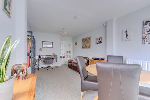 49 Lansdowne Road, Studley, B80 7RD