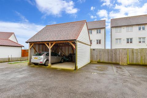 4 bedroom townhouse for sale, Quarry Way, Martello Lakes, Hythe, Kent