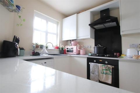 2 bedroom end of terrace house to rent - Ashbourne Court