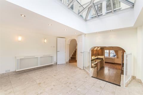 4 Peel Street, London, W8 7PD