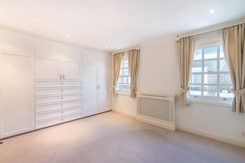 4 Peel Street, London, W8 7PD