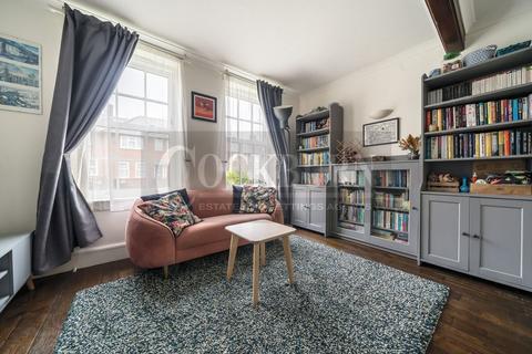 9 Calcott Walk, London, SE9 4BN