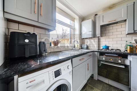 9 Calcott Walk, London, SE9 4BN