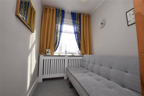 71 Roxy Avenue, Romford, RM6 4AZ