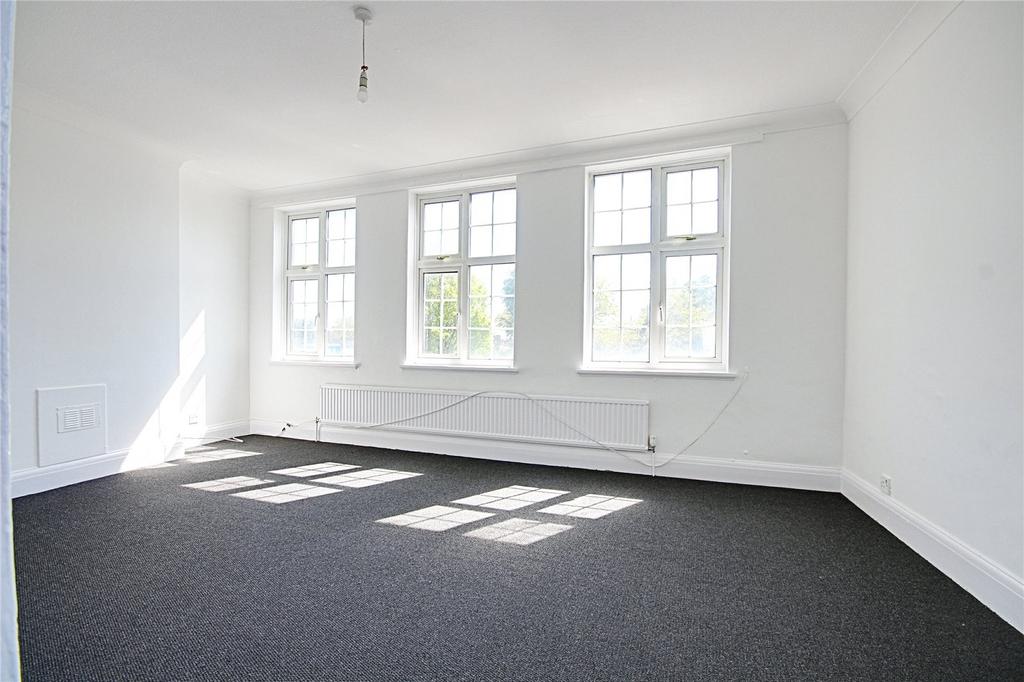 Apartment in London, Edmonton - View 2