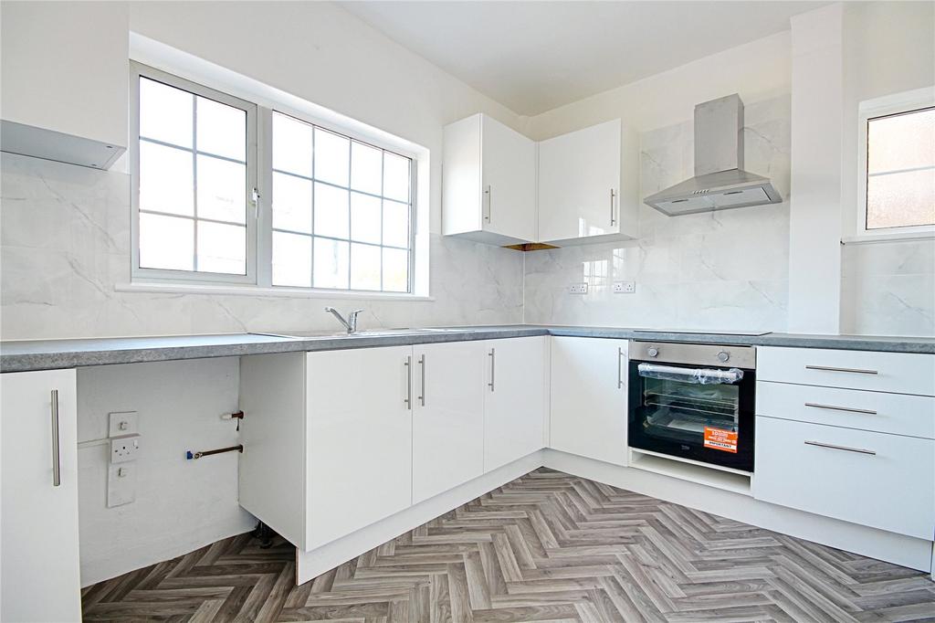 Apartment in London, Edmonton - View 3