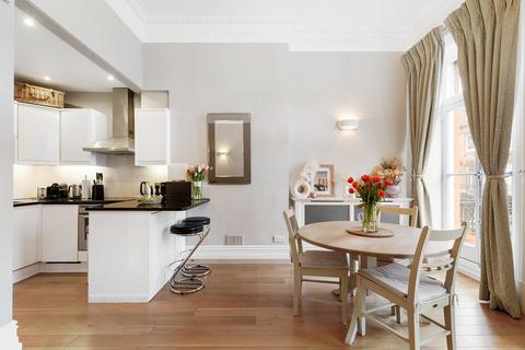 1 bedroom flat for sale, Rosary Gardens, South Kensington SW7