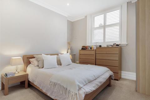 1 bedroom apartment for sale, Rosary Gardens, South Kensington SW7