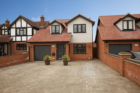 Detached house for sale, London Road, Wickford