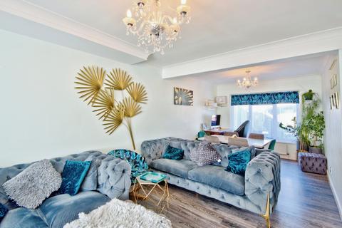 4 bedroom semi-detached house for sale - St. Marys Road, Southend-on-sea, SS2