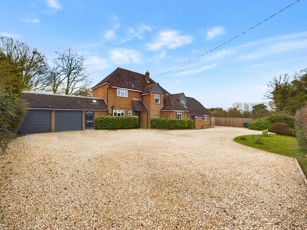 Cadsden Road, Princes Risborough HP27 5 bed detached house for sale £